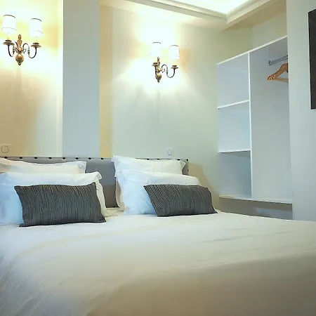 Louvre Opera Design Chicsuites Apartment
