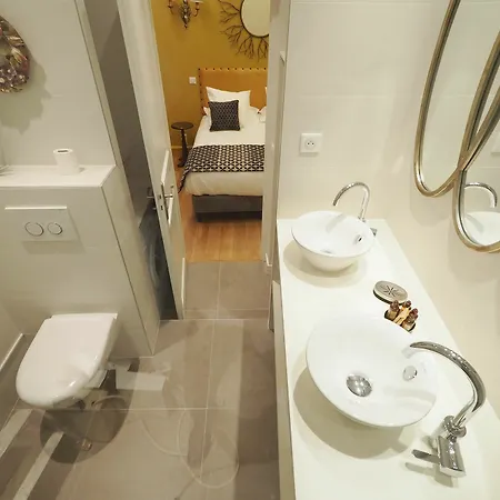 Louvre Opera Design Chicsuites Daire *