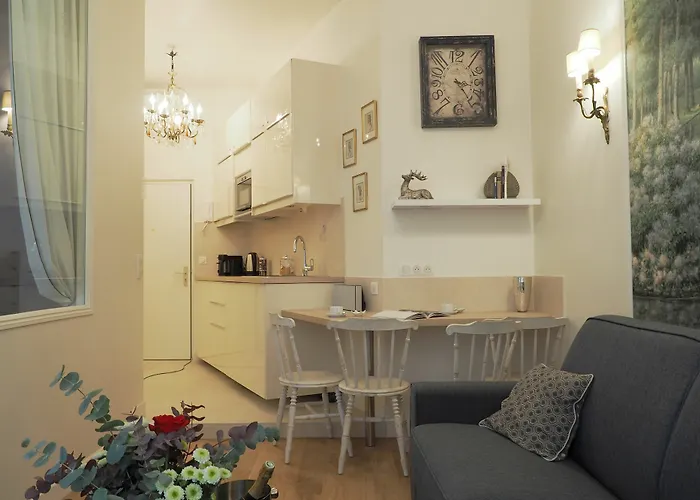 Louvre Opera Design Chicsuites Apartment Paris