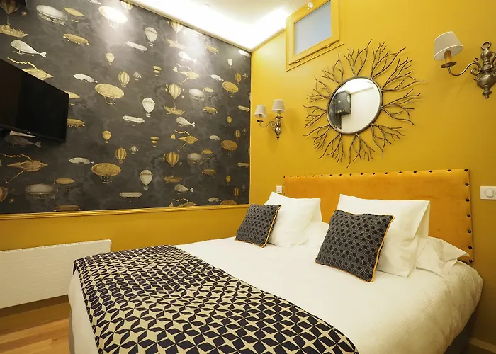 Louvre Opera Design Chicsuites Paris