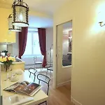 Apartman Louvre Opera Design Chicsuites *