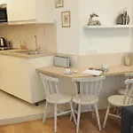 Apartman Louvre Opera Design Chicsuites