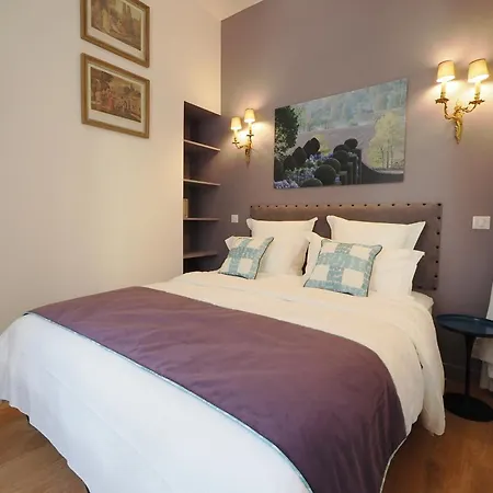 Apartman Louvre Opera Design Chicsuites